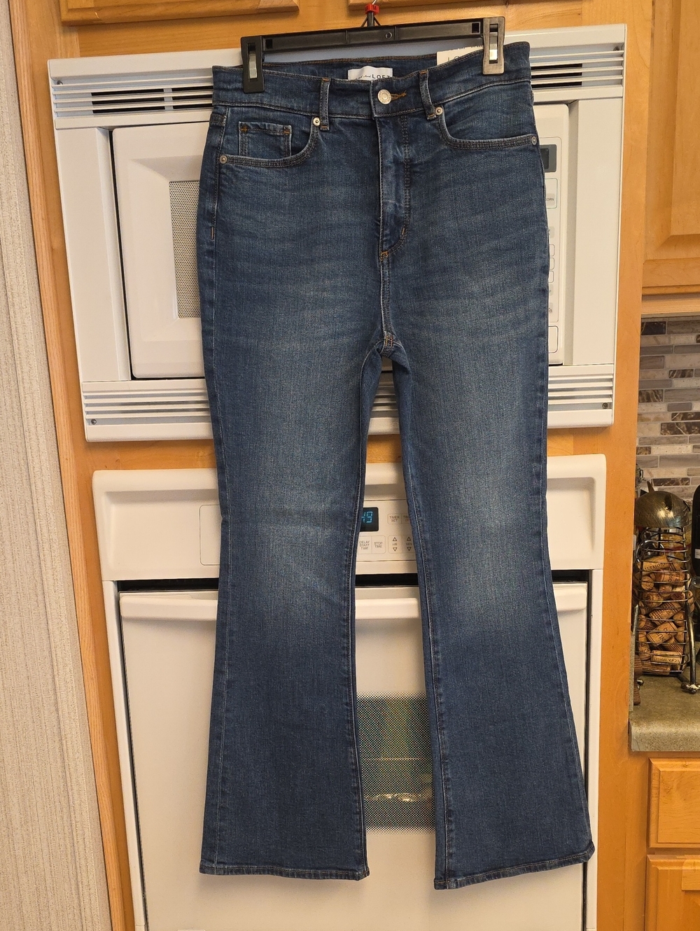 NWT LOFT Petite High Rise Slim Flare Jeans, Size 6P